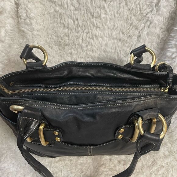 B. Makowsky soft leather black shoulder bag gold tone hardwares &tassel accents. - Picture 11 of 13